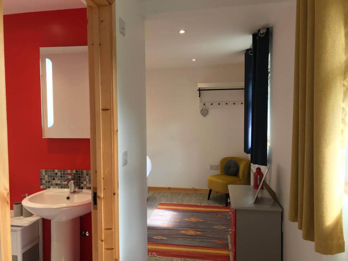 Woodpecker Glamping Cabin 보드민 외부 사진